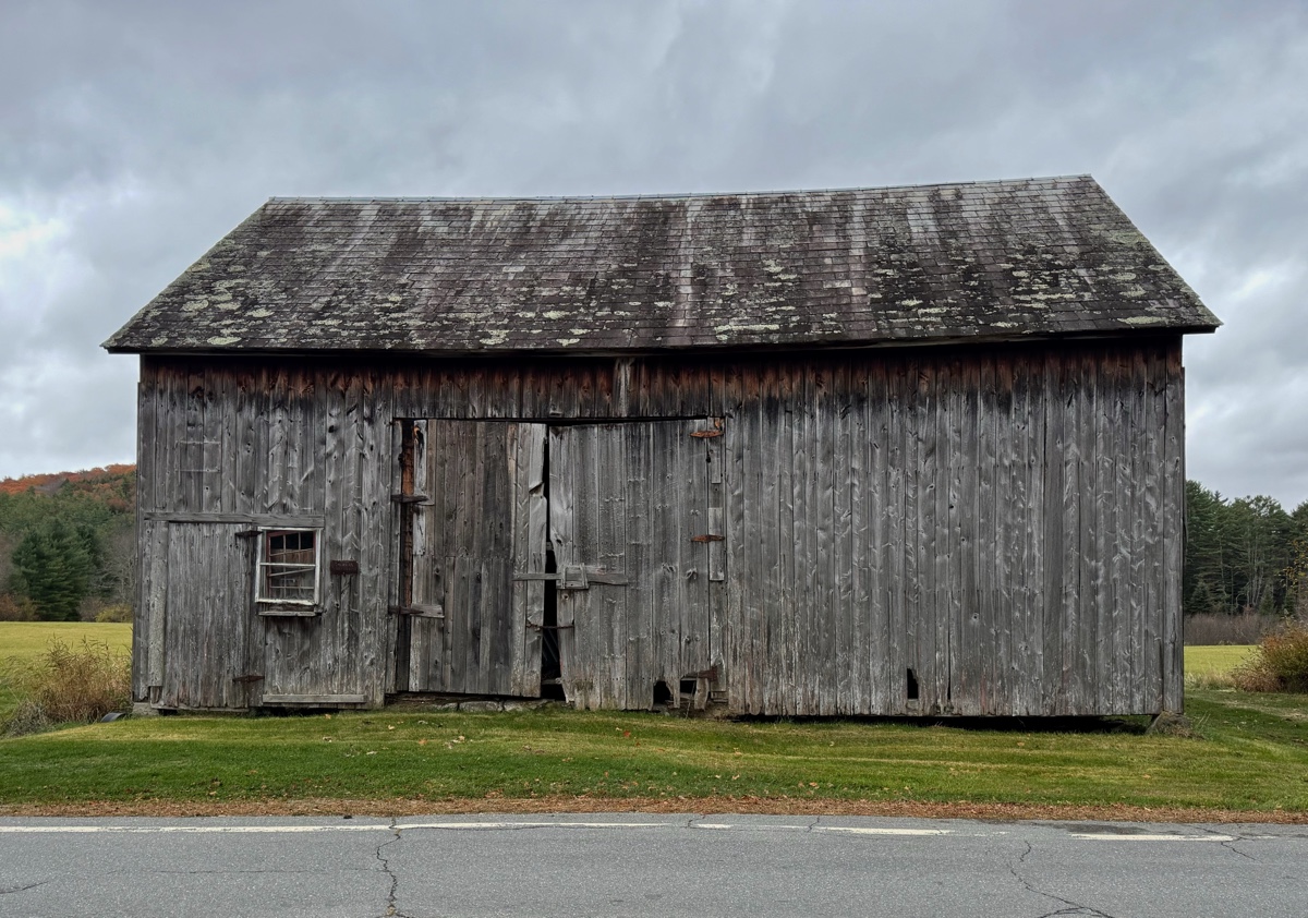 Old New Hampshire barn on the side of the road